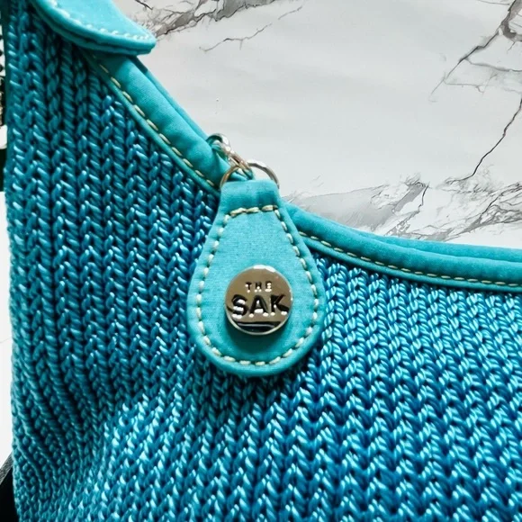 Saks Fifth Ave Teal Knit Hobo Bag Chic and Stylish - Picture 5 of 9